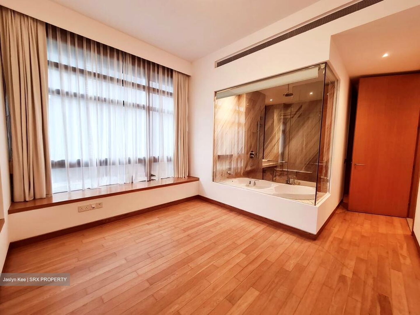Nouvel 18 (D10), Condominium #505175381